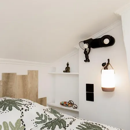 Cosy & Design A Cote Du Palais Et Des Plages Lägenhet